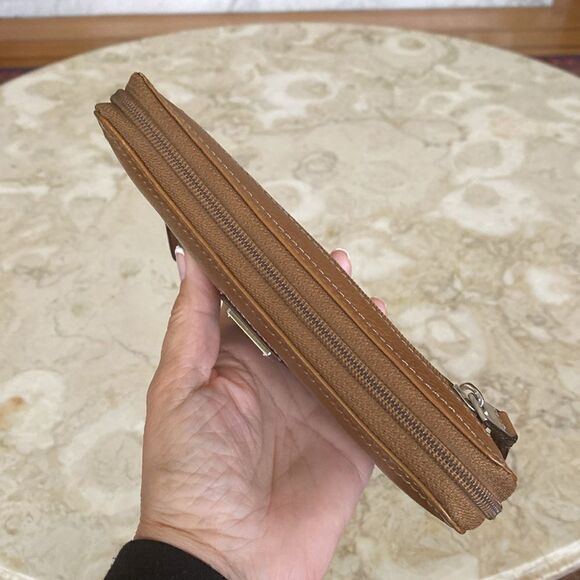 Tignanello Pebbled Leather Zip Around Accordion Wallet Clutch ID CARD Coin Zip - Picture 4 of 14